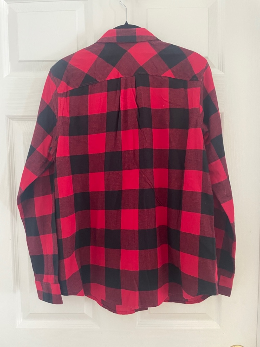 Eddie Bauer Red and Black Plaid Button-Up Shirt - Picture 4 of 8